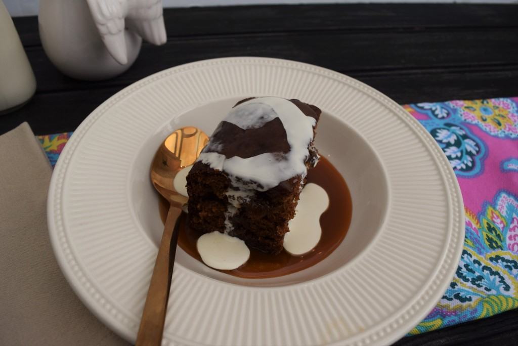 Sticky-toffee-pudding-recipe-lucyloves-foodblog