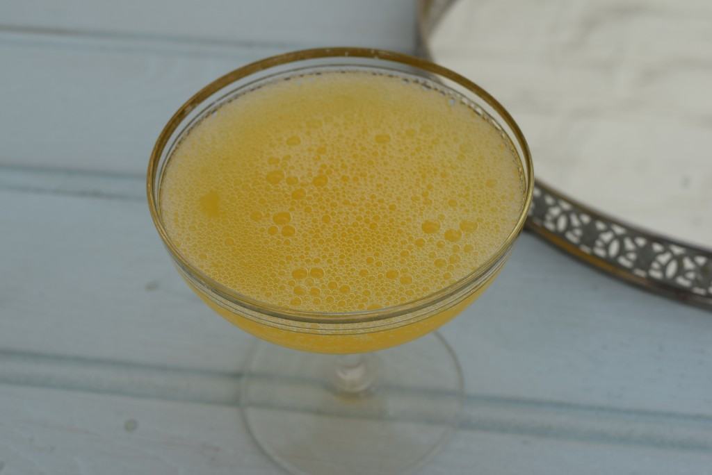 Peach-bellini-lucyloves-foodblog