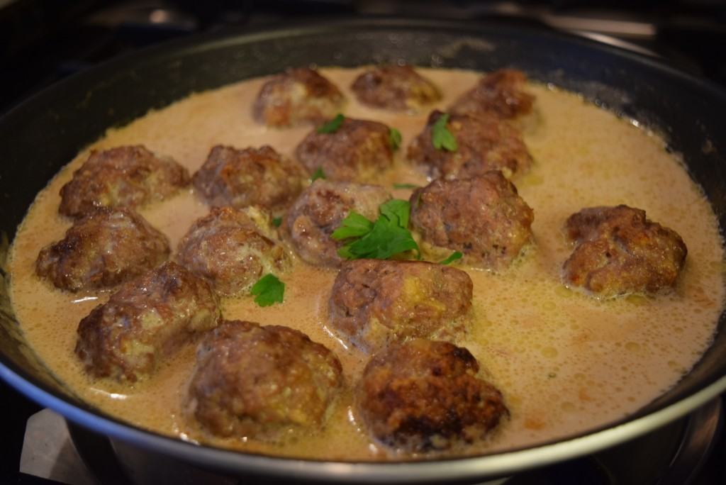 Swedish-meatball-recipe-lucyloves-foodblog