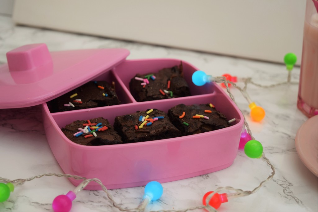 Chocolate-stuffed-brownies-lucyloves-foodblog