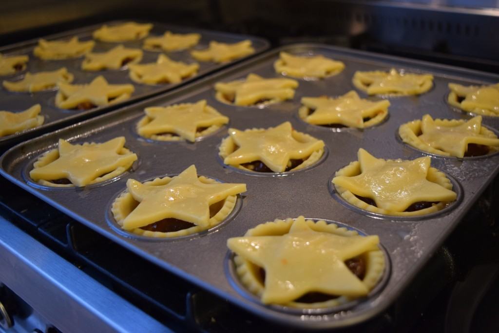 Marzipan-mince-pies-recipe-lucyloves-foodblog