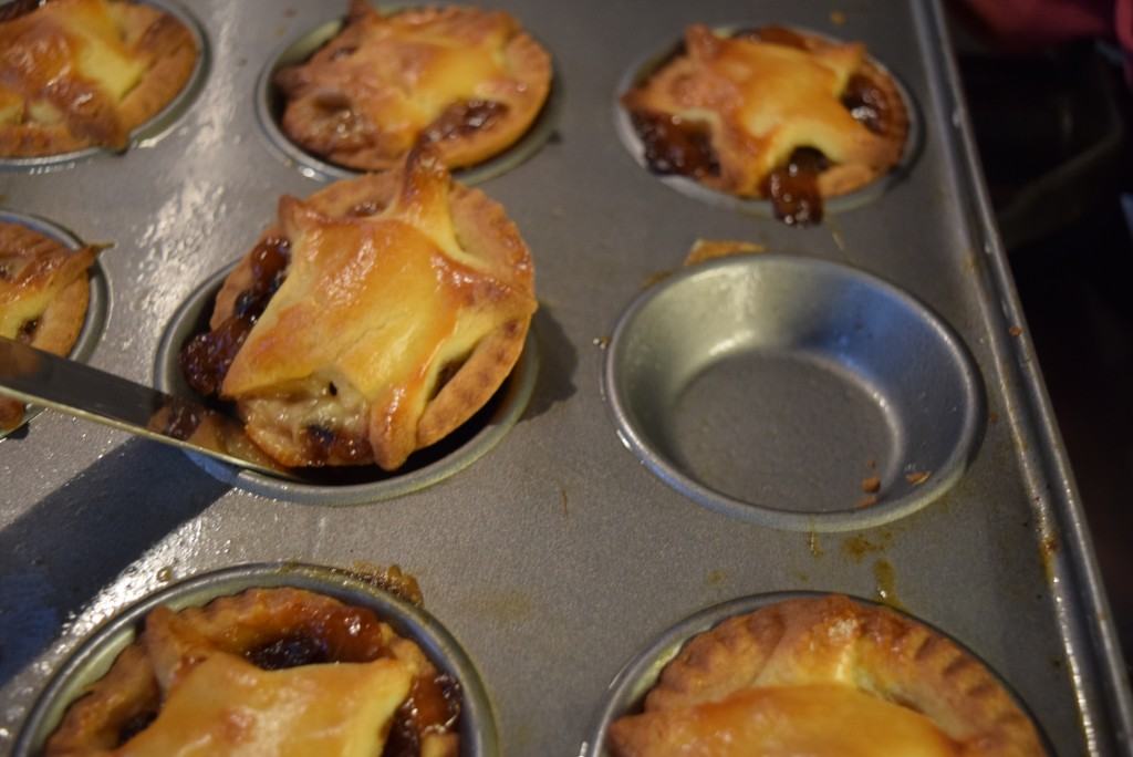 Marzipan-mince-pies-recipe-lucyloves-foodblog