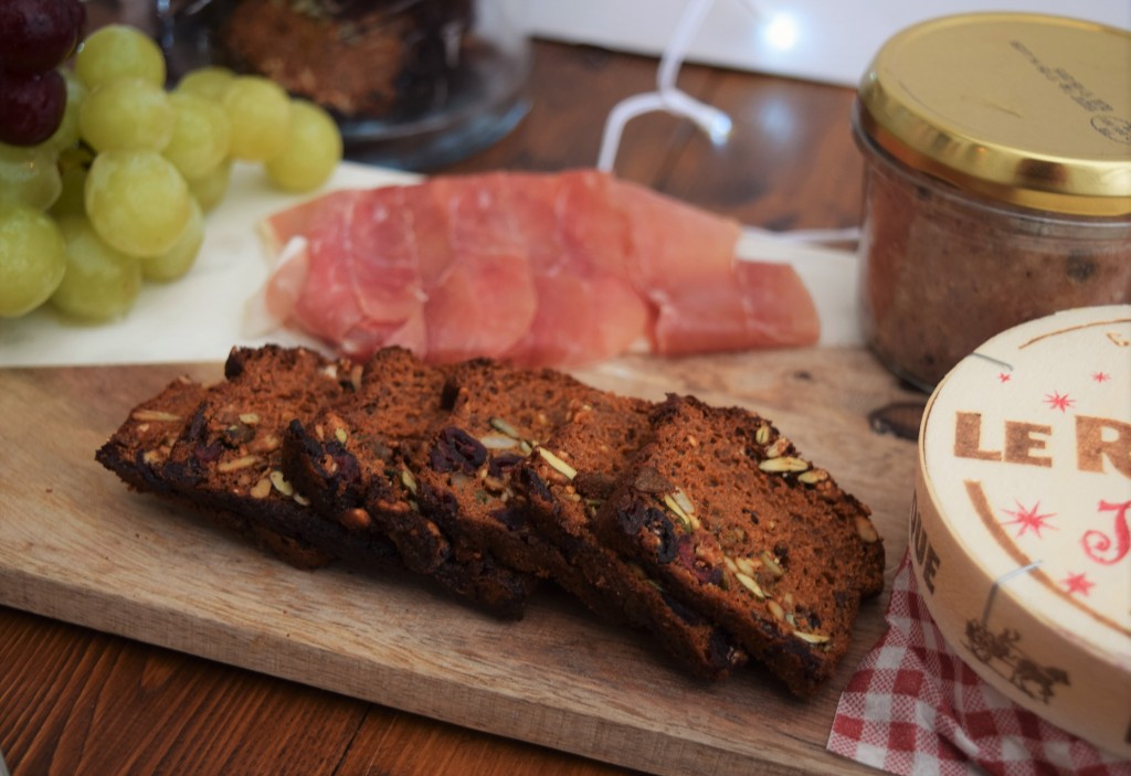 Seeded-cranberry-crackers-recipe-lucyloves-foodblog