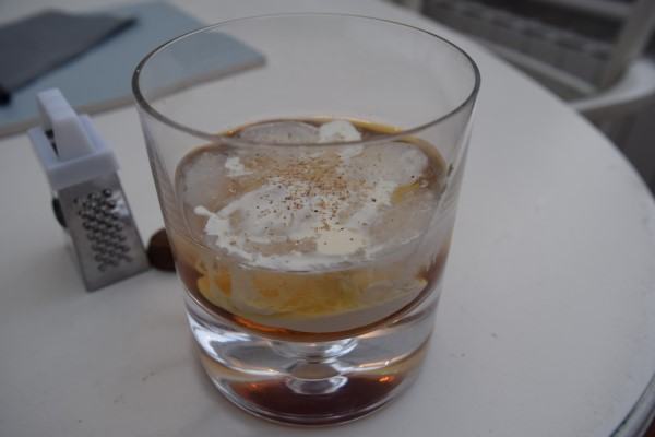 White-russian-cocktail-lucyloves-foodlbog