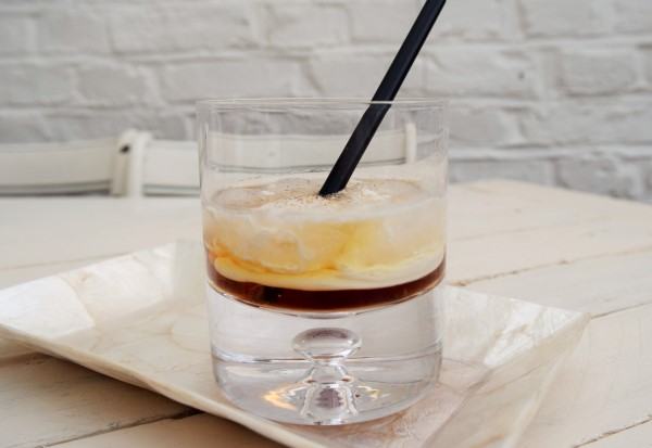 White-russian-cocktail-lucyloves-foodblog