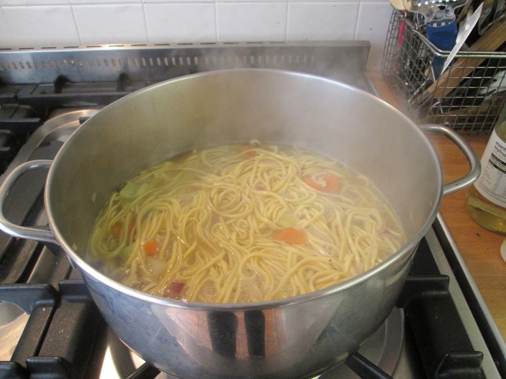 Chicken-noodle-soup-lucyloves-foodblog