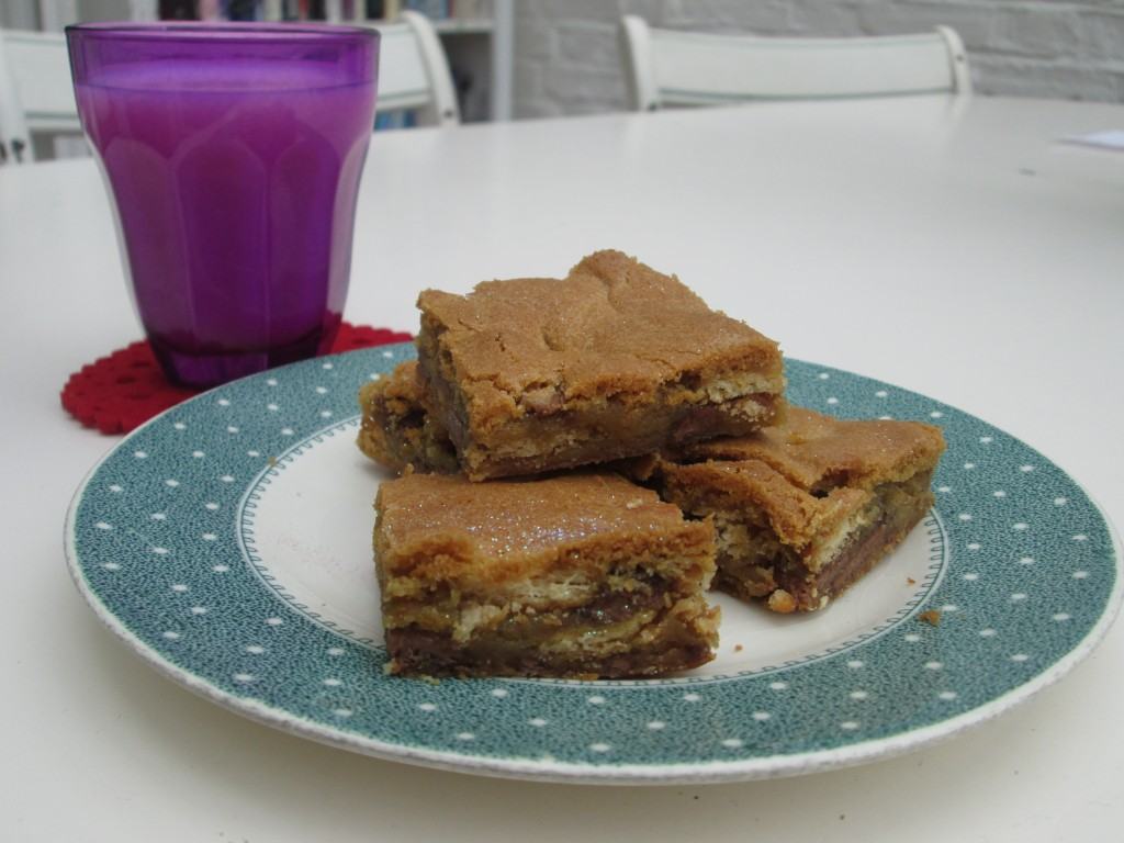 Ritz-chocolate-cookie-bars-lucyloves-foodblog