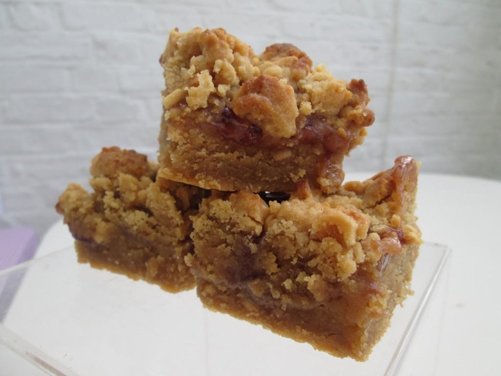 Peanut-butter-jam-slice-lucyloves-foodblog