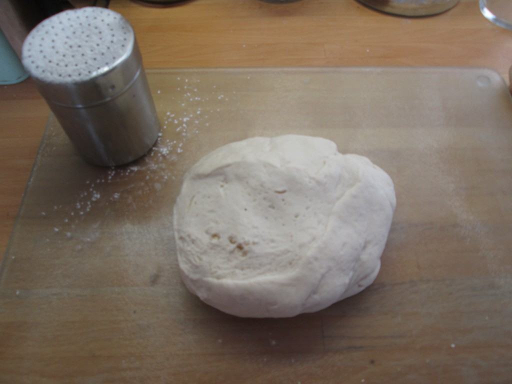 Simple-pizza-dough-lucyloves-foodblog