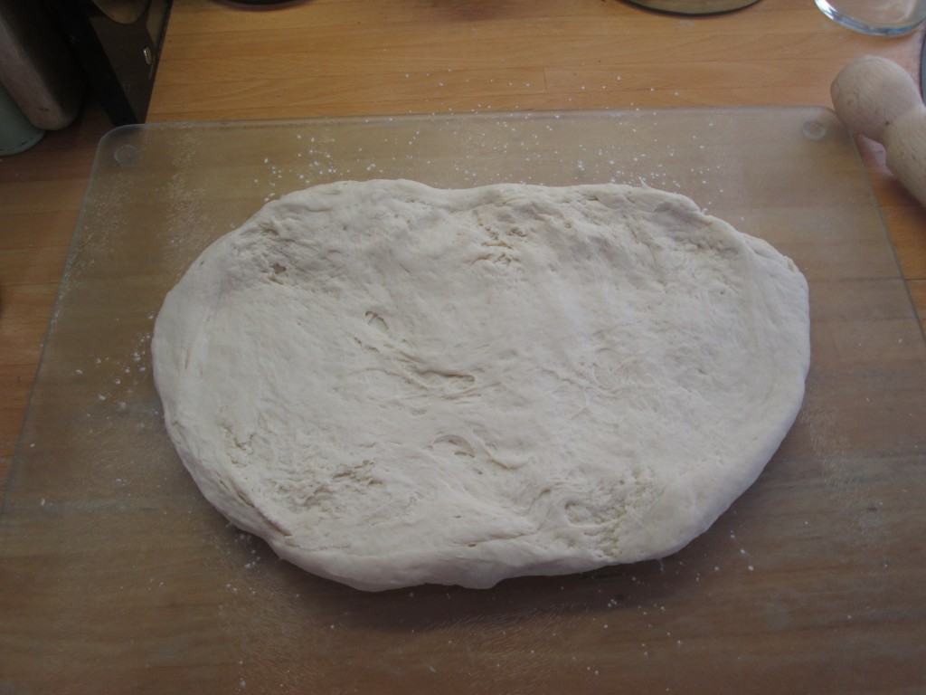 Simple-pizza-dough-lucyloves-foodblog