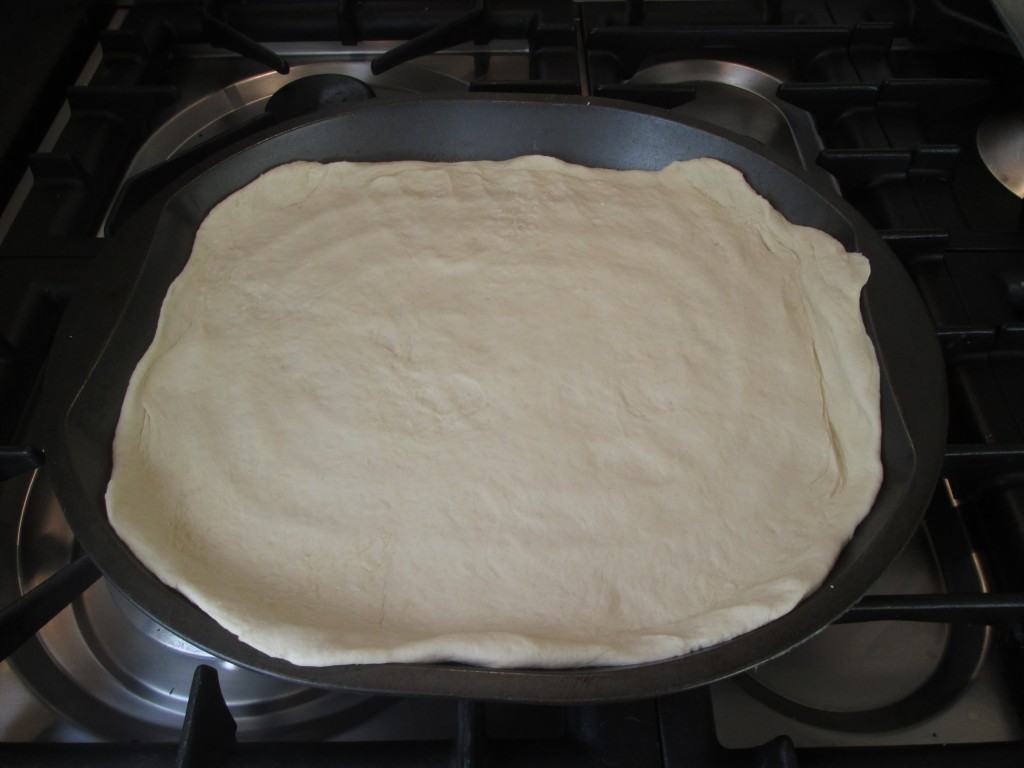 Simple-pizza-dough-lucyloves-foodblog