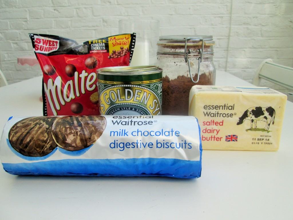 Malteser-biscuit-cake-LucyLoves-foodblog