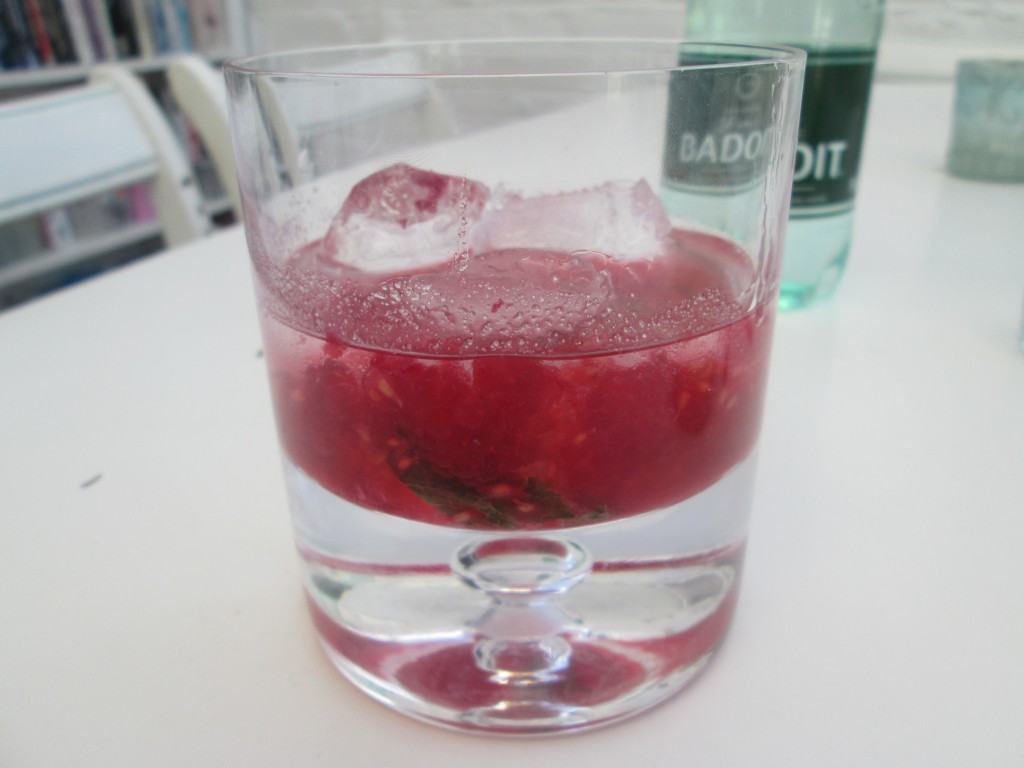 Raspberry-mojito-lucyloves-foodblog