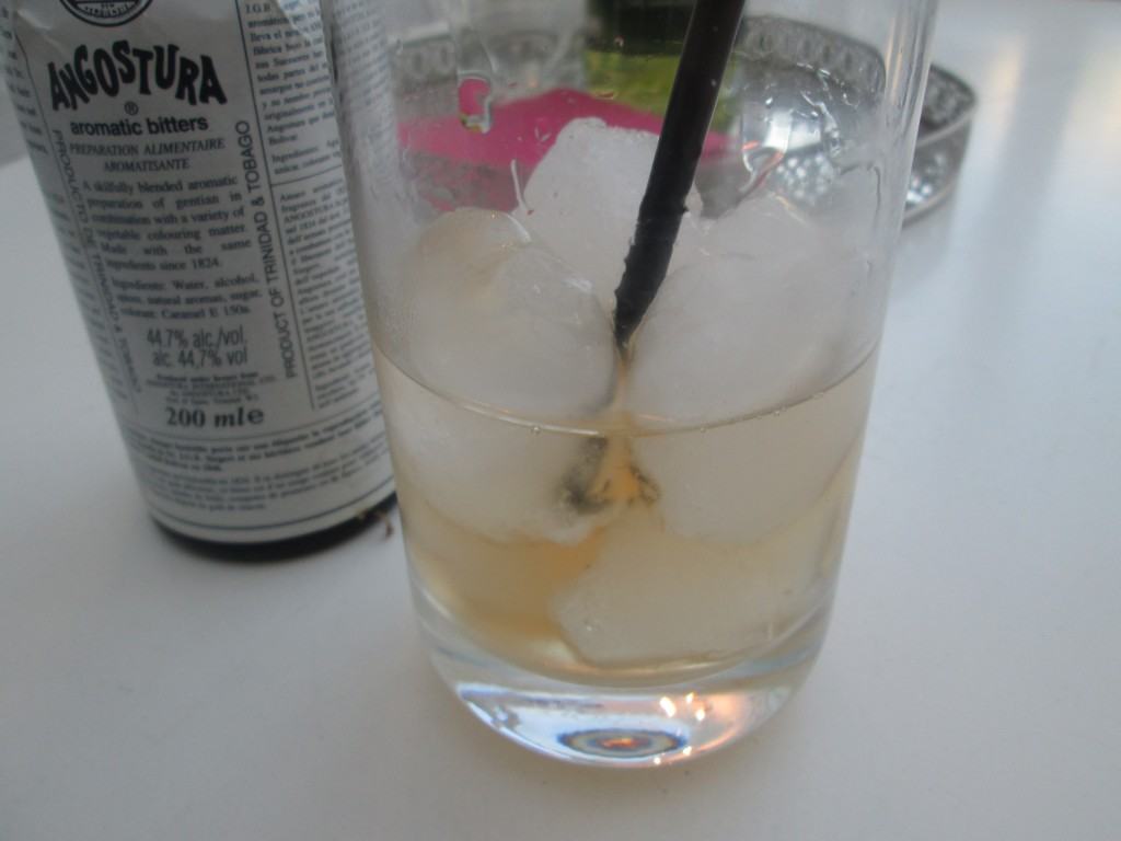 Lime-and-bitters-cocktail-lucyloves-foodblog