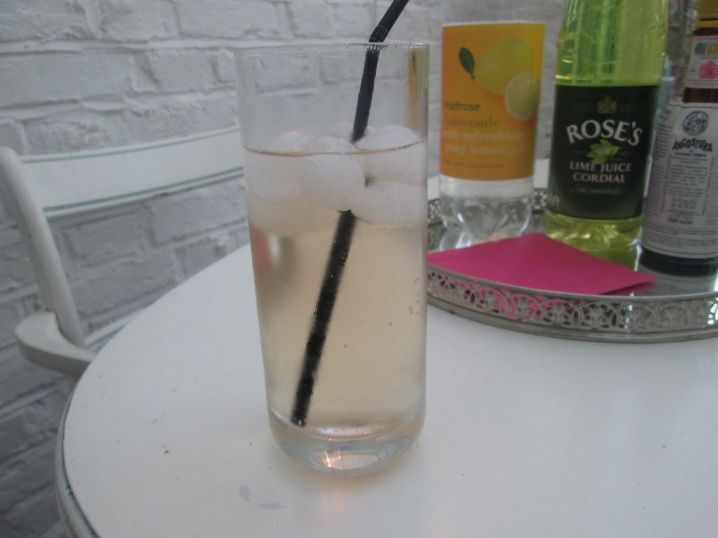 Lime-and-bitters-cocktail-lucyloves-foodblog