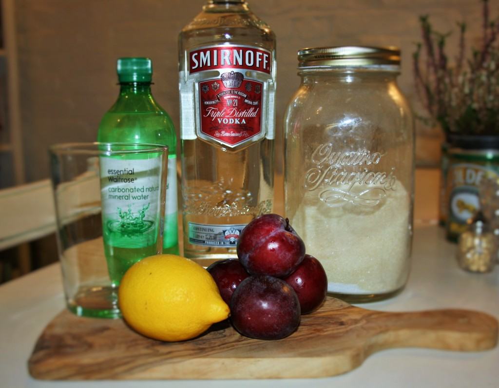 Plum-vodka-spritzer-lucyloves-foodblog